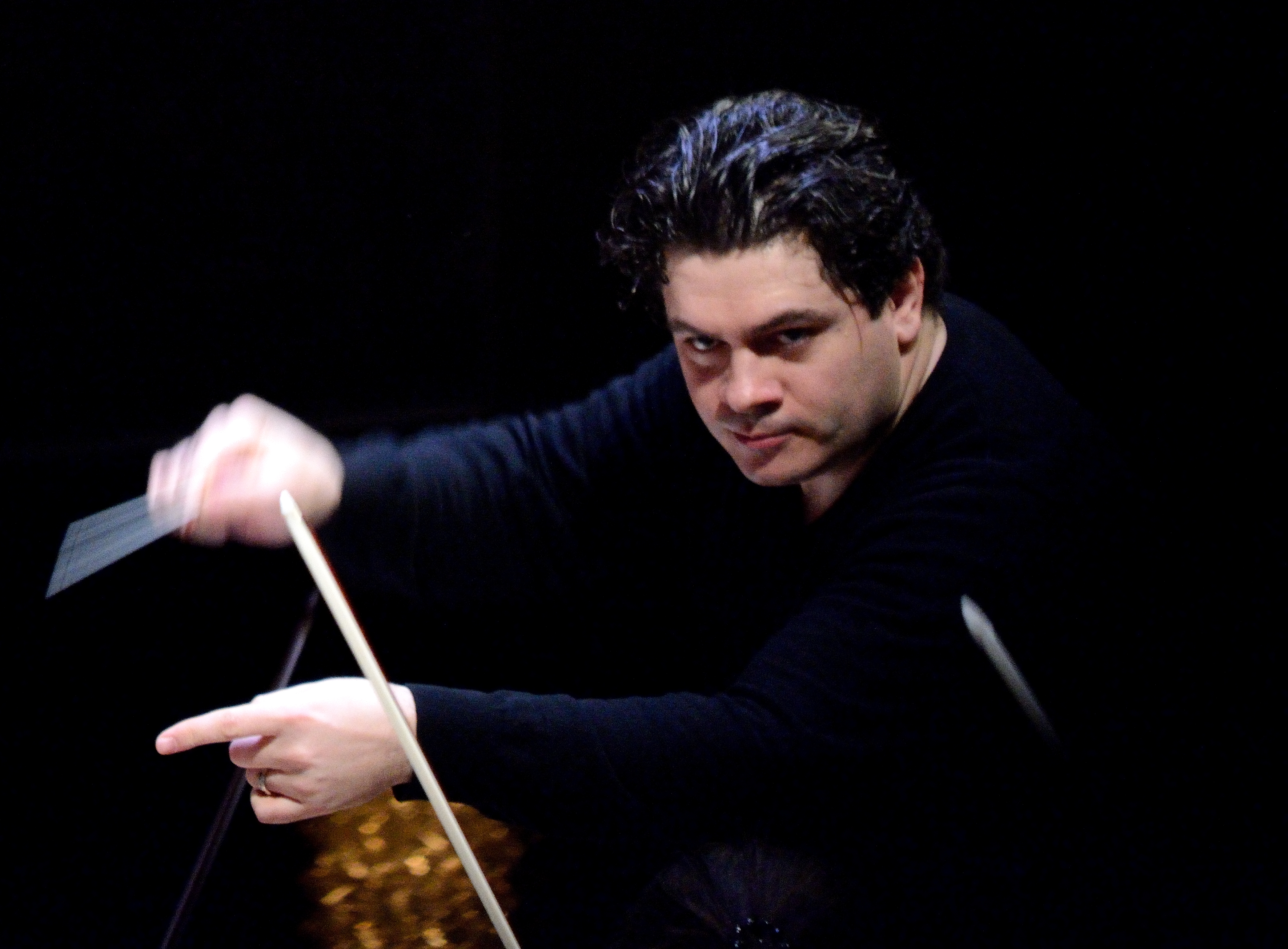 Cristian Mǎcelaru Interviewed by Cultural Attaché